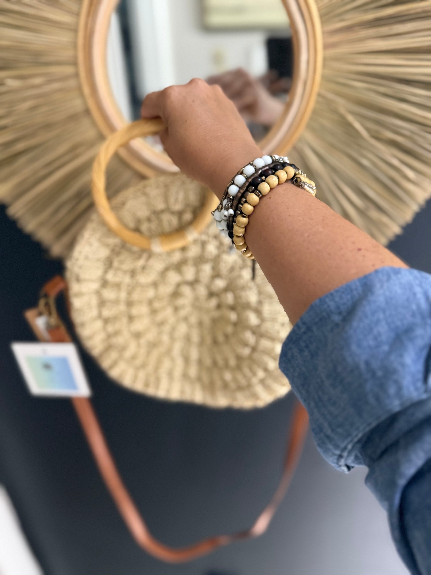 The SOLARA BAG/CROSSBODY