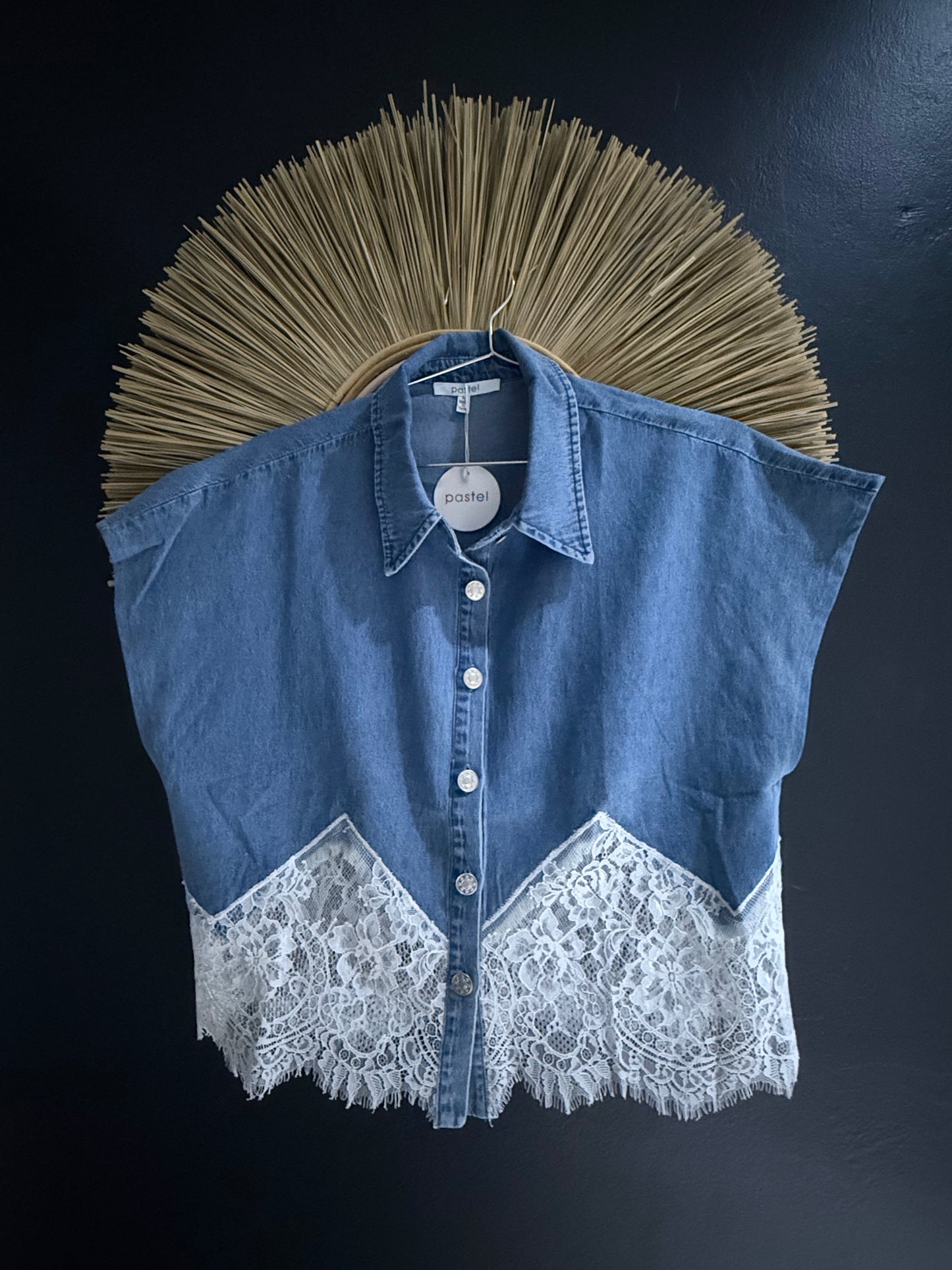 MARINA DENIM & LACE BLOUSE